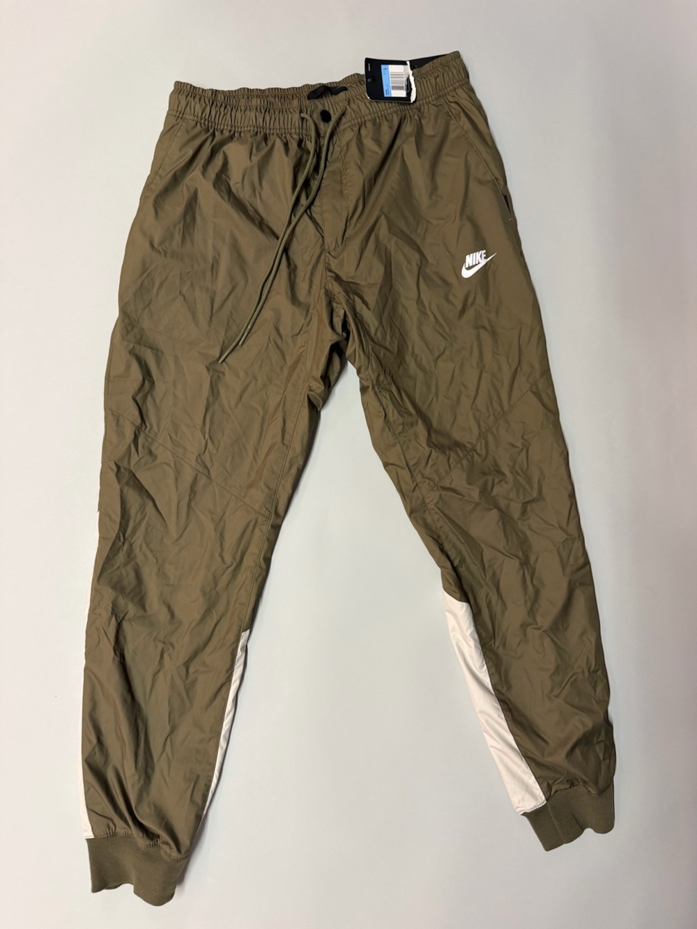 NWT Nike Men’s Pants Olive Green Joggers White Side Panels 898403 222 Size M